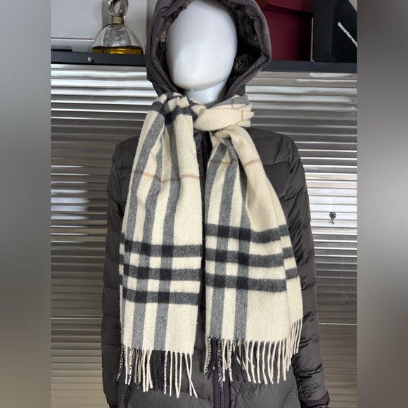Burberry Classic Check Fringe Cashmere Scarf Stone